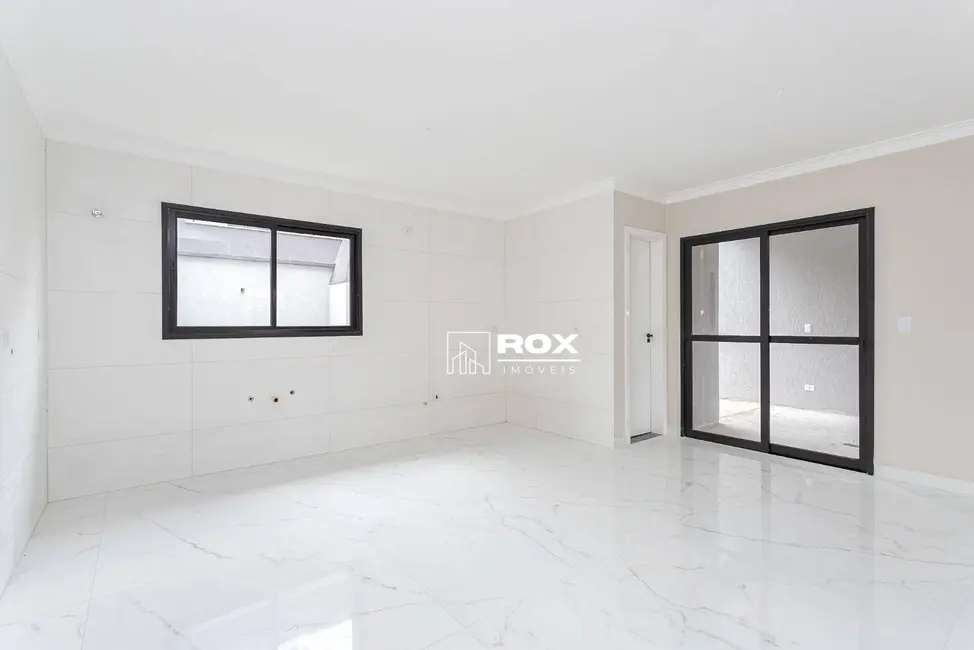 Sobrado com 3 quartos à venda, 128m2 em Pinhais - PR - imagem 6 Foto 6 de Sobrado com 3 quartos à venda, 128m2 em Pinhais - PR