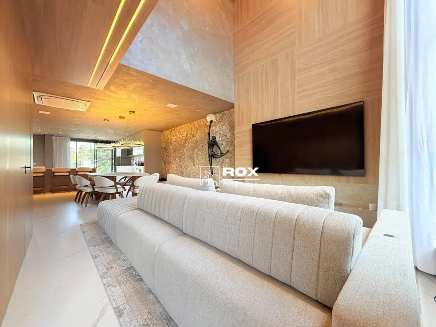 Foto 2 de Casa de Condomínio com 3 quartos à venda, 225m2 em Santo Inácio, Curitiba - PR