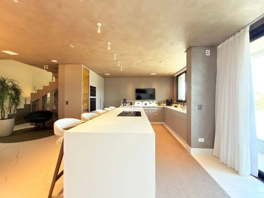 Foto 3 de Casa de Condomínio com 3 quartos à venda, 225m2 em Santo Inácio, Curitiba - PR