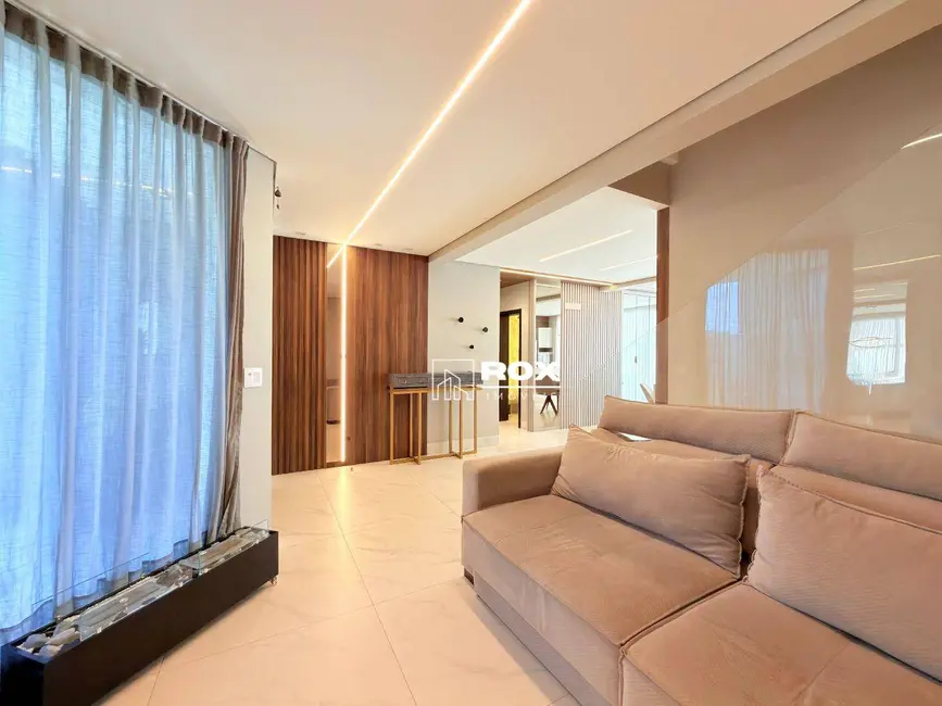 Foto 9 de Casa de Condomínio com 4 quartos para alugar, 250m2 em Santa Cândida, Curitiba - PR