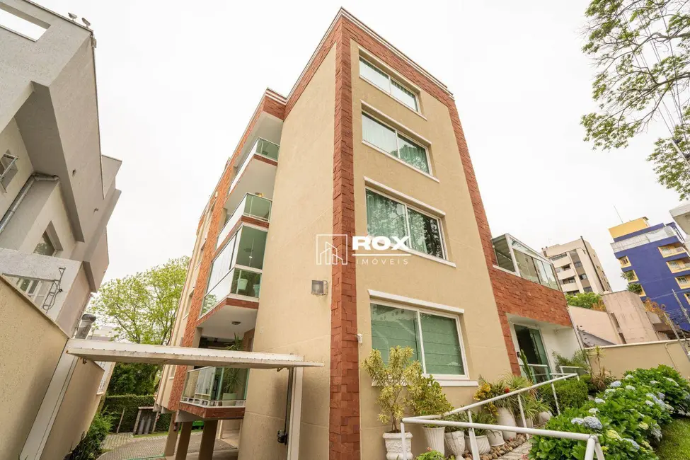 Foto 1 de Apartamento com 3 quartos à venda, 224m2 em Água Verde, Curitiba - PR