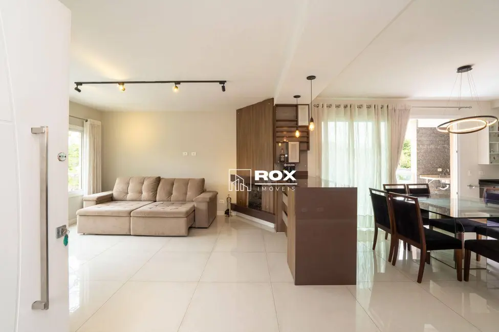 Foto 2 de Apartamento com 3 quartos à venda, 224m2 em Água Verde, Curitiba - PR