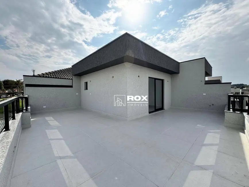 Sobrado com 3 quartos à venda, 155m2 em Santa Felicidade, Curitiba - PR - imagem 2 Foto 2 de Sobrado com 3 quartos à venda, 155m2 em Santa Felicidade, Curitiba - PR