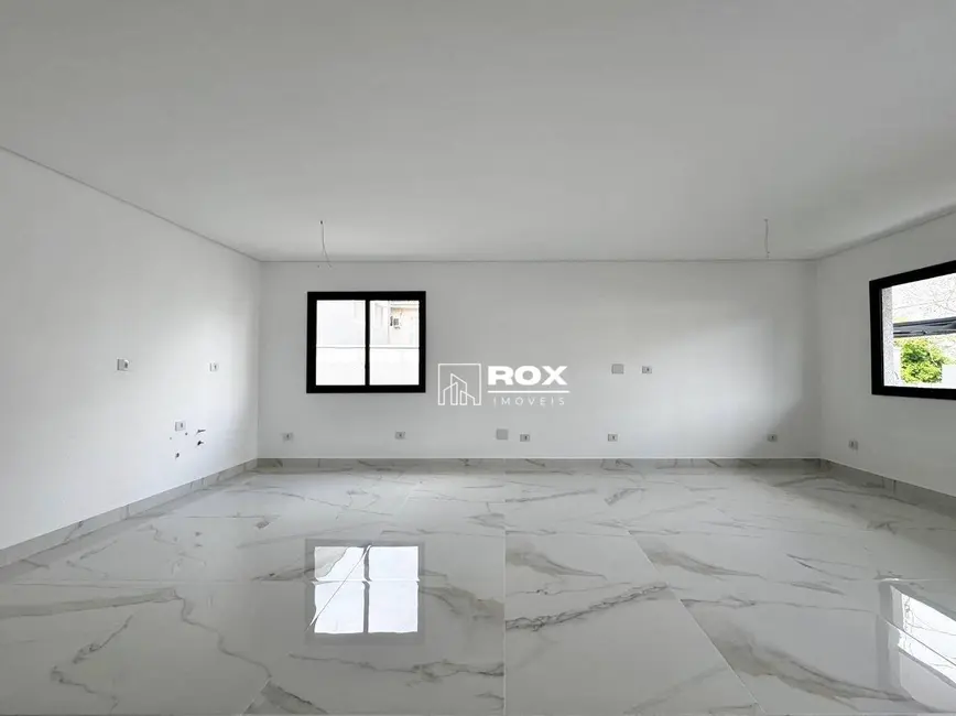 Sobrado com 3 quartos à venda, 155m2 em Santa Felicidade, Curitiba - PR - imagem 6 Foto 6 de Sobrado com 3 quartos à venda, 155m2 em Santa Felicidade, Curitiba - PR