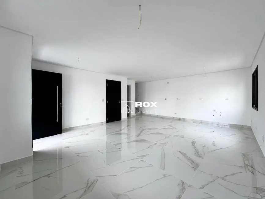 Sobrado com 3 quartos à venda, 155m2 em Santa Felicidade, Curitiba - PR - imagem 4 Foto 4 de Sobrado com 3 quartos à venda, 155m2 em Santa Felicidade, Curitiba - PR