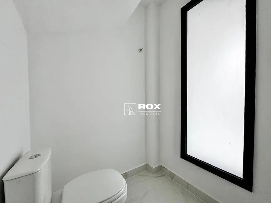 Sobrado com 3 quartos à venda, 151m2 em Santa Felicidade, Curitiba - PR - imagem 9 Foto 9 de Sobrado com 3 quartos à venda, 151m2 em Santa Felicidade, Curitiba - PR