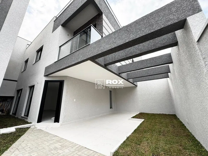 Sobrado com 3 quartos à venda, 151m2 em Santa Felicidade, Curitiba - PR - imagem 1 Foto 1 de Sobrado com 3 quartos à venda, 151m2 em Santa Felicidade, Curitiba - PR