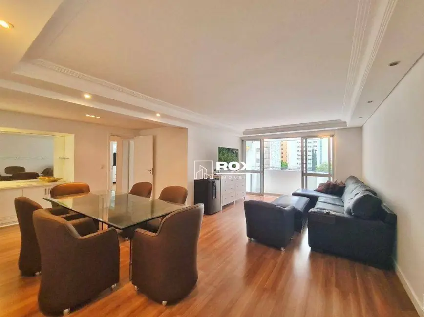 Foto 2 de Apartamento com 3 quartos para alugar, 253m2 em Centro, Curitiba - PR