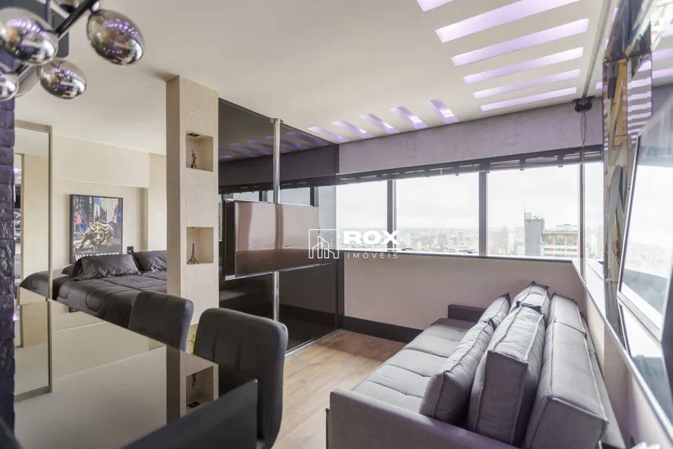 Apartamento com 1 quarto à venda, 63m2 em Centro, Curitiba - PR - imagem 1 Foto 1 de Apartamento com 1 quarto à venda, 63m2 em Centro, Curitiba - PR