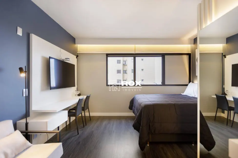 Kitnet com 1 quarto à venda, 50m2 em Água Verde, Curitiba - PR - imagem 3 Foto 3 de Kitnet com 1 quarto à venda, 50m2 em Água Verde, Curitiba - PR