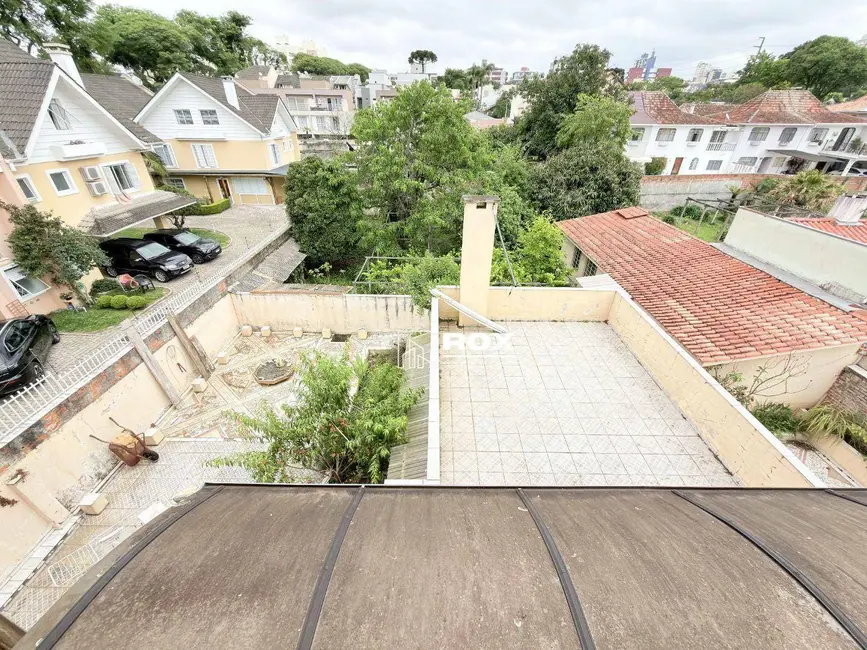 Foto 2 de Terreno / Lote à venda, 1022m2 em Água Verde, Curitiba - PR