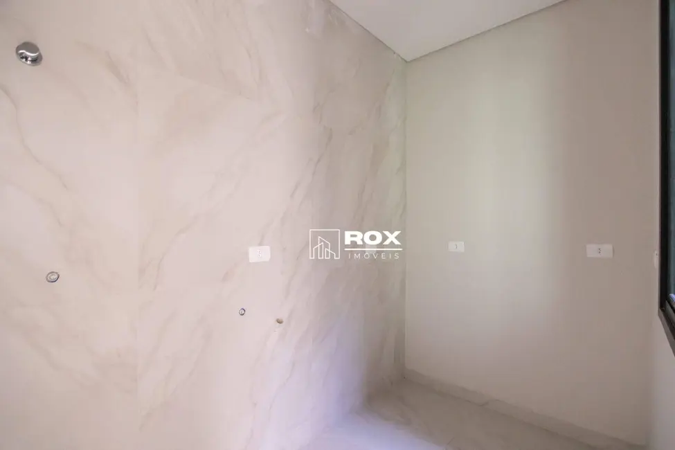 Sobrado com 3 quartos à venda, 115m2 em Água Verde, Curitiba - PR - imagem 9 Foto 9 de Sobrado com 3 quartos à venda, 115m2 em Água Verde, Curitiba - PR