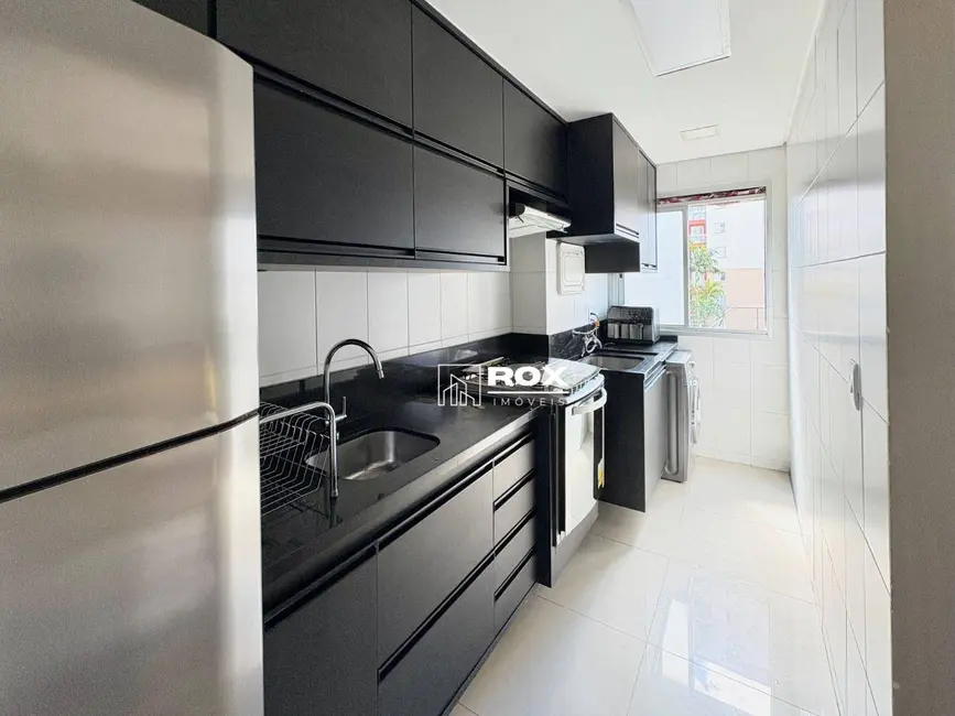 Apartamento com 2 quartos à venda, 59m2 em Pinheirinho, Curitiba - PR - imagem 3 Foto 3 de Apartamento com 2 quartos à venda, 59m2 em Pinheirinho, Curitiba - PR