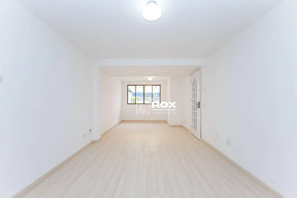 Foto 2 de Sobrado com 3 quartos à venda, 110m2 em Capão da Imbuia, Curitiba - PR