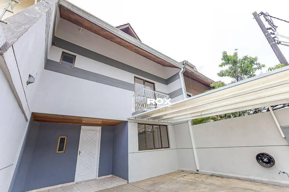 Foto 2 de Sobrado com 3 quartos para alugar, 110m2 em Capão da Imbuia, Curitiba - PR