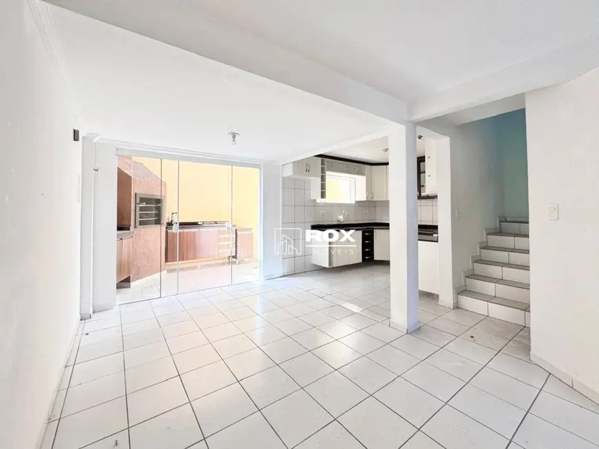 Foto 3 de Sobrado com 3 quartos à venda, 103m2 em Hauer, Curitiba - PR