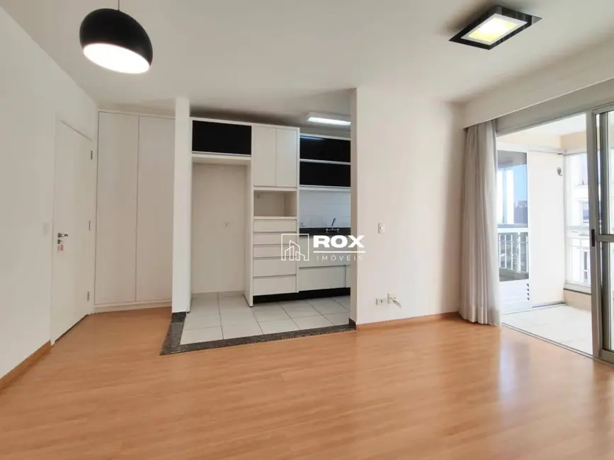 Apartamento com 2 quartos para alugar, 97m2 em Curitiba - PR - imagem 3 Foto 3 de Apartamento com 2 quartos para alugar, 97m2 em Curitiba - PR