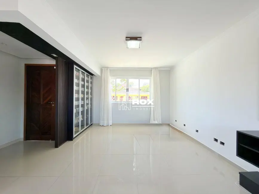 Sobrado com 3 quartos à venda, 117m2 em Santa Felicidade, Curitiba - PR - imagem 7 Foto 7 de Sobrado com 3 quartos à venda, 117m2 em Santa Felicidade, Curitiba - PR