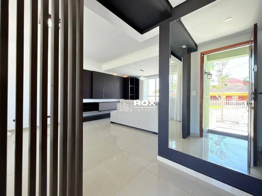 Sobrado com 3 quartos à venda, 117m2 em Santa Felicidade, Curitiba - PR - imagem 9 Foto 9 de Sobrado com 3 quartos à venda, 117m2 em Santa Felicidade, Curitiba - PR