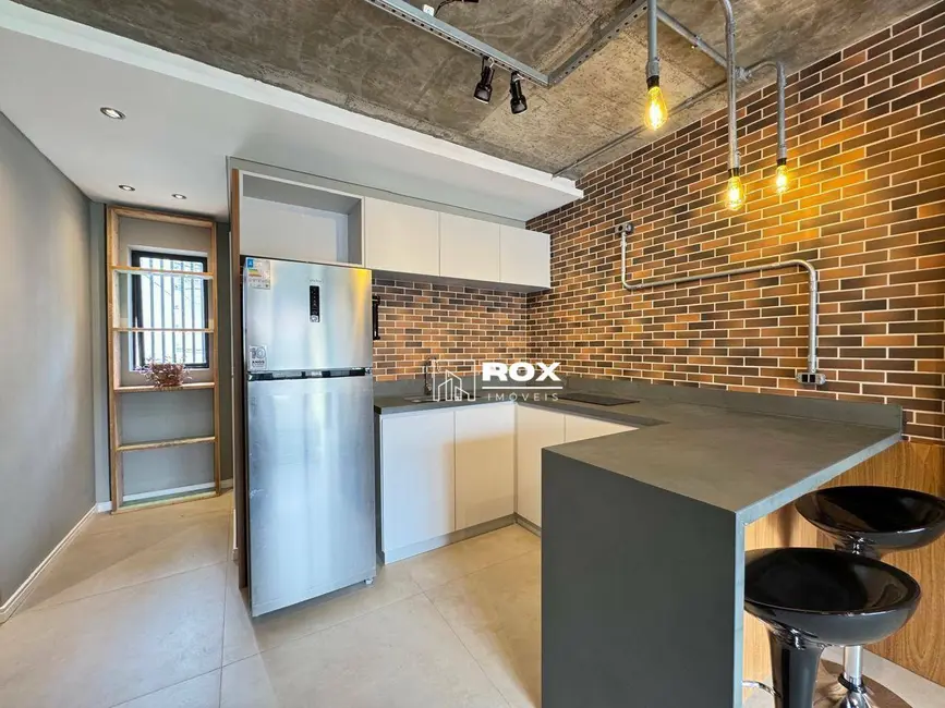 Foto 4 de Kitnet com 1 quarto para alugar, 62m2 em Água Verde, Curitiba - PR