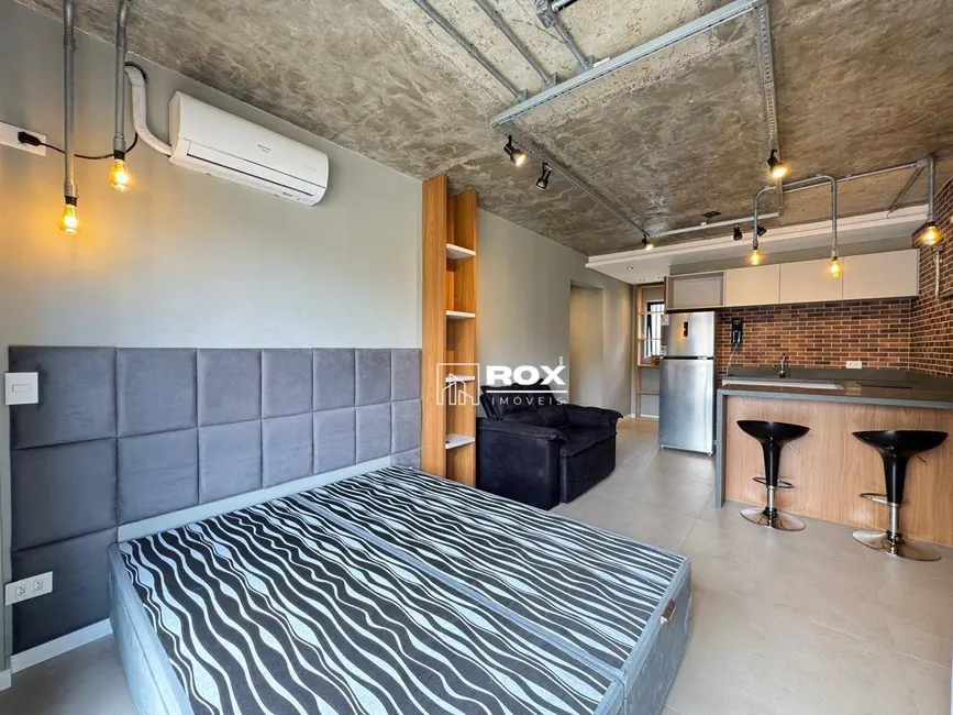 Foto 8 de Kitnet com 1 quarto para alugar, 62m2 em Água Verde, Curitiba - PR