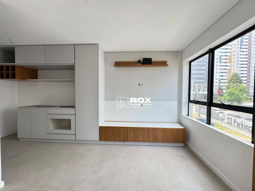 Kitnet com 1 quarto à venda, 43m2 em Água Verde, Curitiba - PR - imagem 3 Foto 3 de Kitnet com 1 quarto à venda, 43m2 em Água Verde, Curitiba - PR