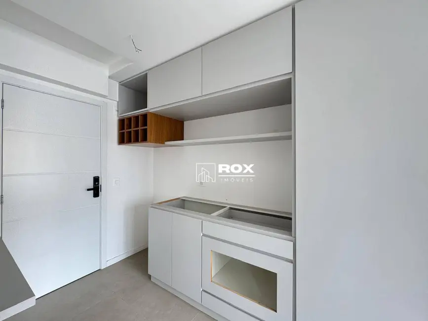 Kitnet com 1 quarto à venda, 43m2 em Água Verde, Curitiba - PR - imagem 6 Foto 6 de Kitnet com 1 quarto à venda, 43m2 em Água Verde, Curitiba - PR