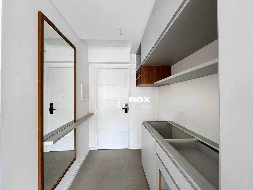 Kitnet com 1 quarto à venda, 43m2 em Água Verde, Curitiba - PR - imagem 5 Foto 5 de Kitnet com 1 quarto à venda, 43m2 em Água Verde, Curitiba - PR