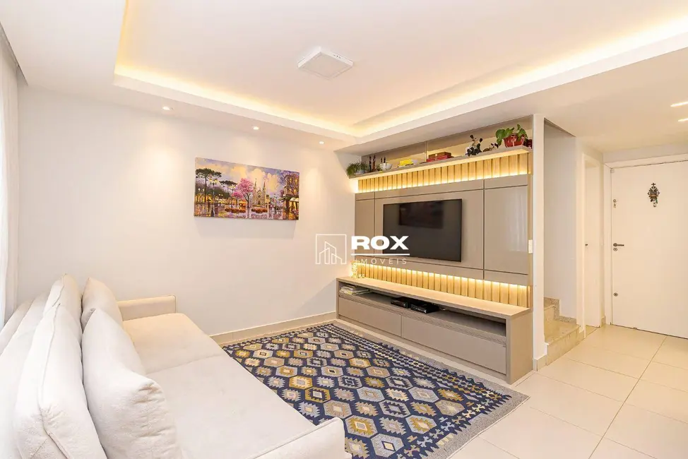 Sobrado com 3 quartos à venda, 143m2 em Santa Felicidade, Curitiba - PR - imagem 5 Foto 5 de Sobrado com 3 quartos à venda, 143m2 em Santa Felicidade, Curitiba - PR