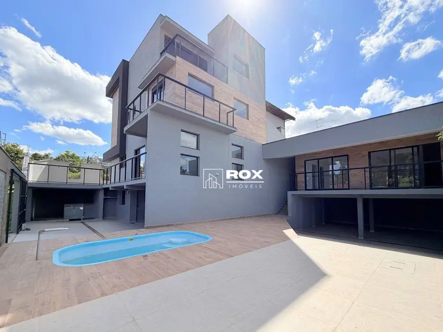 Foto 1 de Casa com 4 quartos para alugar, 367m2 em São Braz, Curitiba - PR