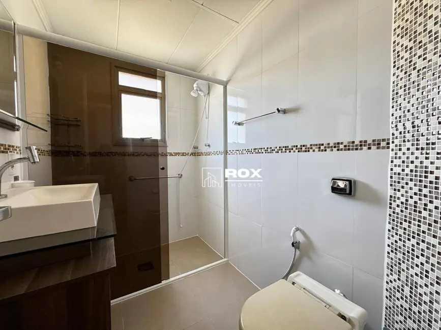 Apartamento com 3 quartos à venda, 101m2 em Bigorrilho, Curitiba - PR - imagem 6 Foto 6 de Apartamento com 3 quartos à venda, 101m2 em Bigorrilho, Curitiba - PR