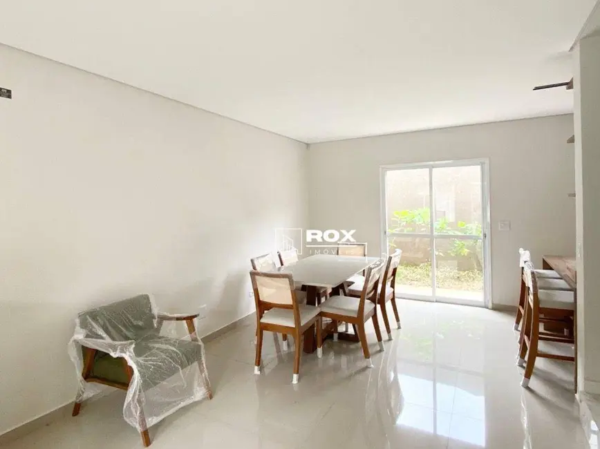 Foto 3 de Sobrado com 3 quartos à venda, 110m2 em Campo Comprido, Curitiba - PR