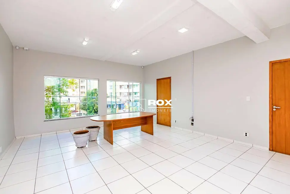 Foto 23 de Casa para alugar, 391m2 em Portão, Curitiba - PR