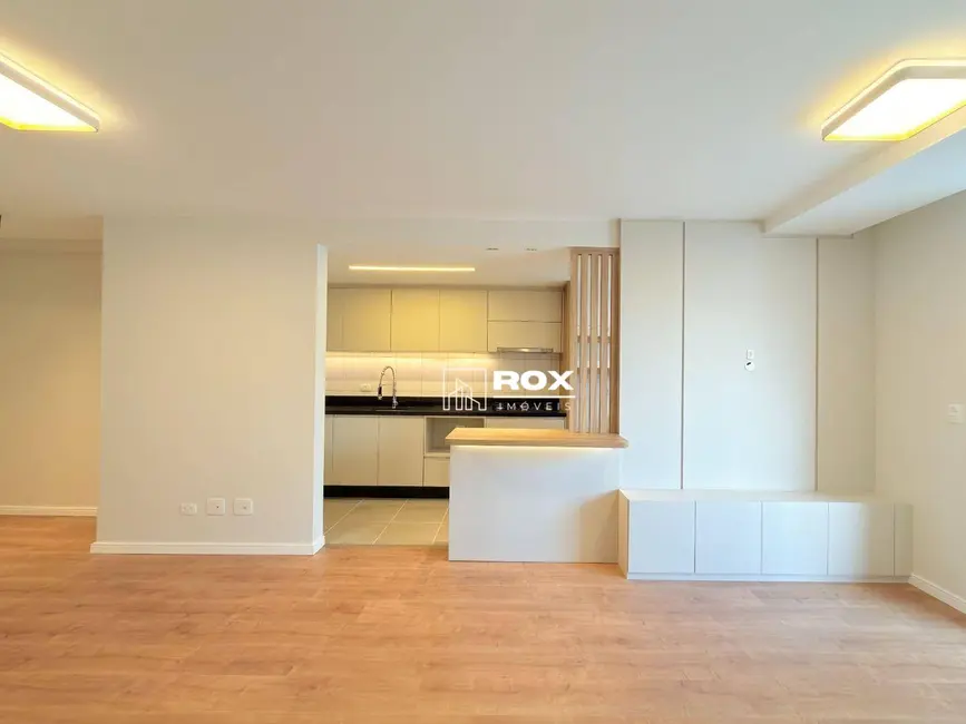 Foto 3 de Apartamento com 3 quartos para alugar, 110m2 em Capão Raso, Curitiba - PR