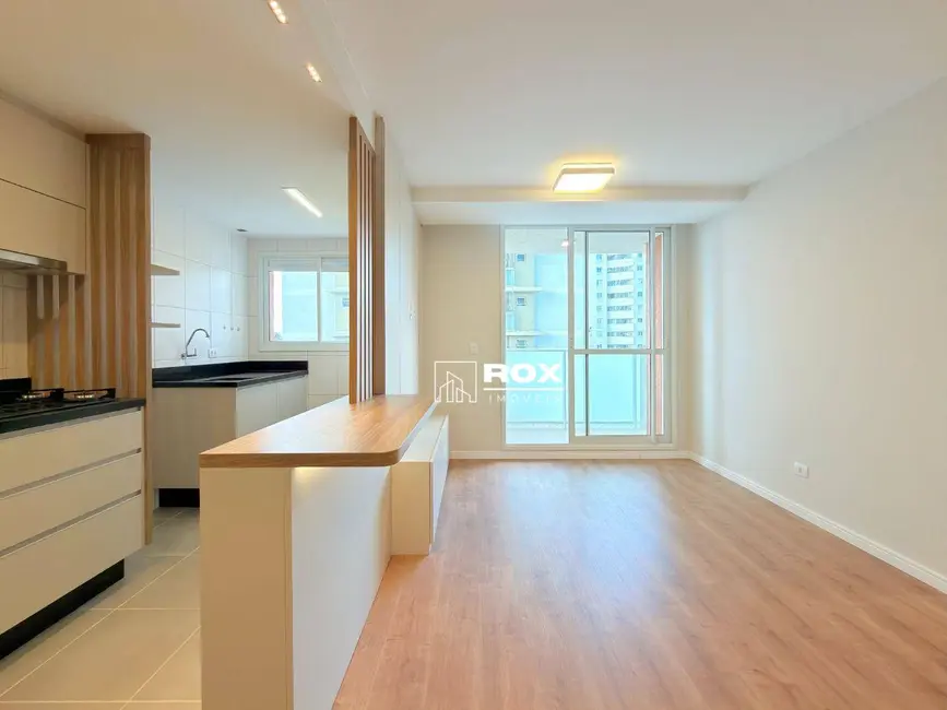 Foto 2 de Apartamento com 3 quartos para alugar, 110m2 em Capão Raso, Curitiba - PR