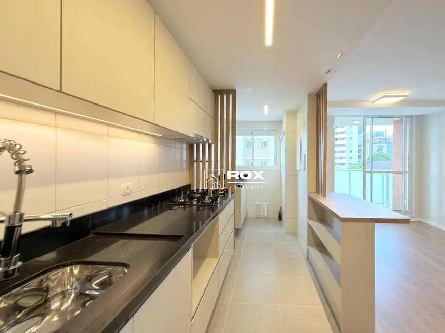 Foto 8 de Apartamento com 3 quartos para alugar, 110m2 em Capão Raso, Curitiba - PR