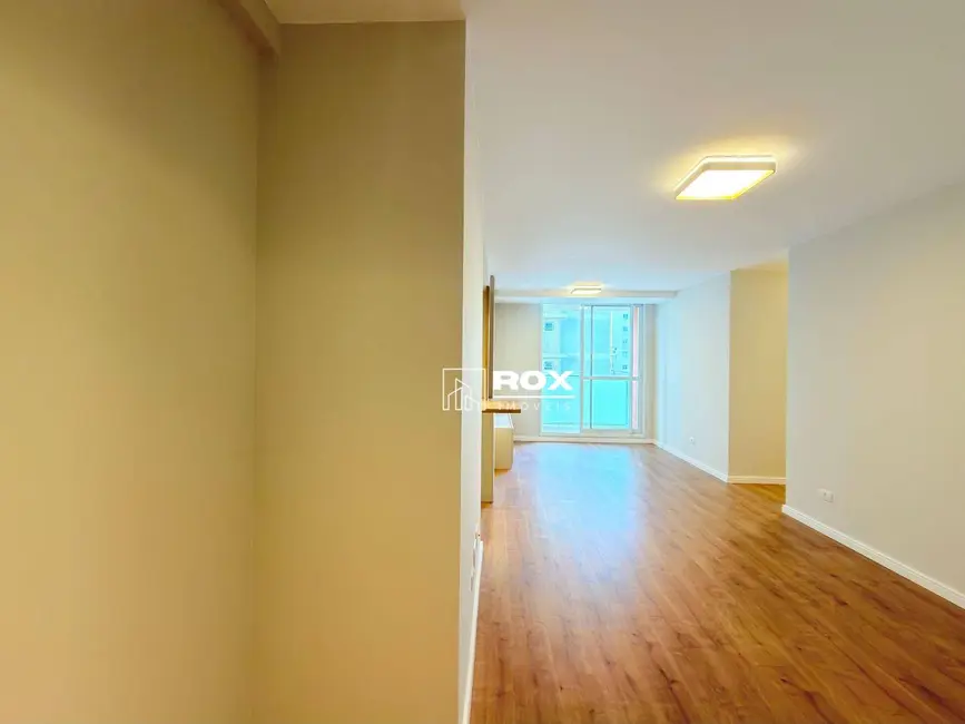 Foto 5 de Apartamento com 3 quartos para alugar, 110m2 em Capão Raso, Curitiba - PR