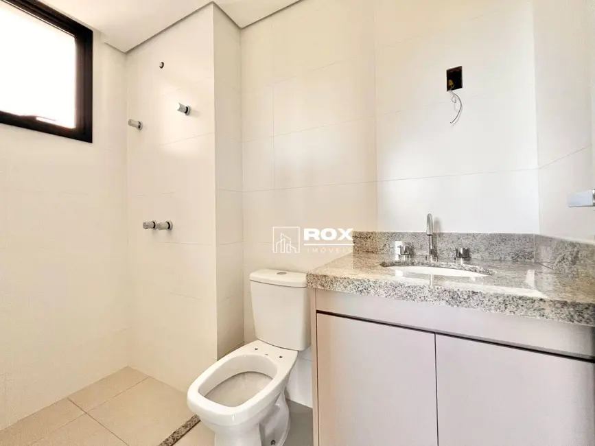 Foto 9 de Apartamento com 2 quartos para alugar, 66m2 em Curitiba - PR