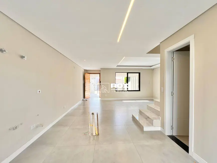 Foto 3 de Sobrado com 3 quartos à venda, 102m2 em Portão, Curitiba - PR