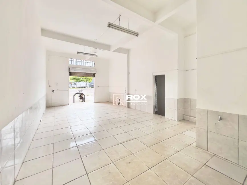 Foto 3 de Sala Comercial para alugar, 59m2 em Boqueirão, Curitiba - PR