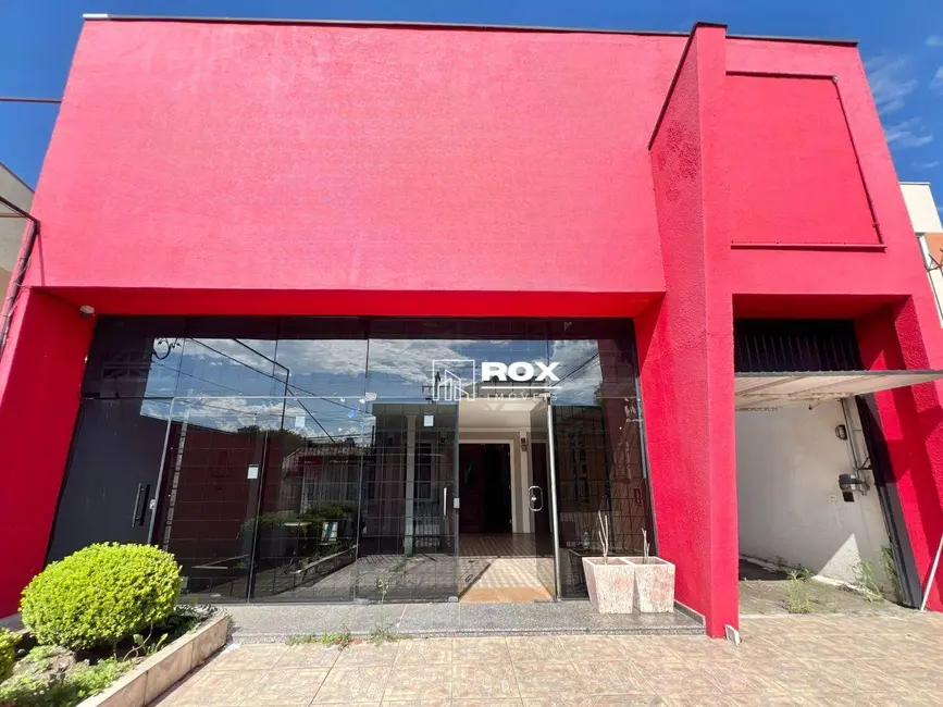 Casa para alugar, 425m2 em Centro, Curitiba - PR - imagem 1 Foto 1 de Casa para alugar, 425m2 em Centro, Curitiba - PR