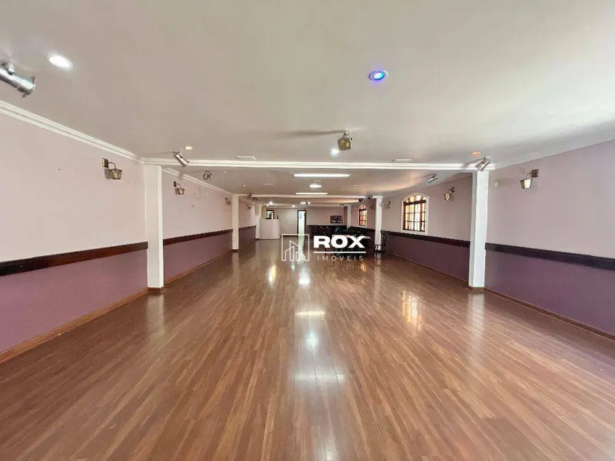 Casa para alugar, 425m2 em Centro, Curitiba - PR - imagem 3 Foto 3 de Casa para alugar, 425m2 em Centro, Curitiba - PR