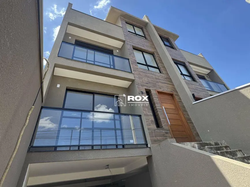 Foto 2 de Sobrado com 3 quartos à venda, 120m2 em Tingui, Curitiba - PR