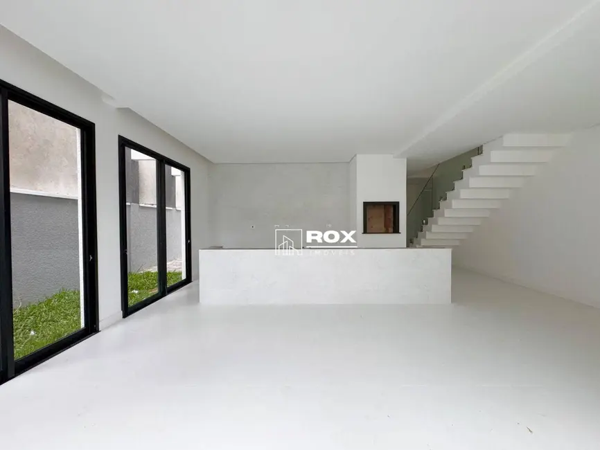 Foto 3 de Casa de Condomínio com 3 quartos para alugar, 141m2 em Santa Cândida, Curitiba - PR