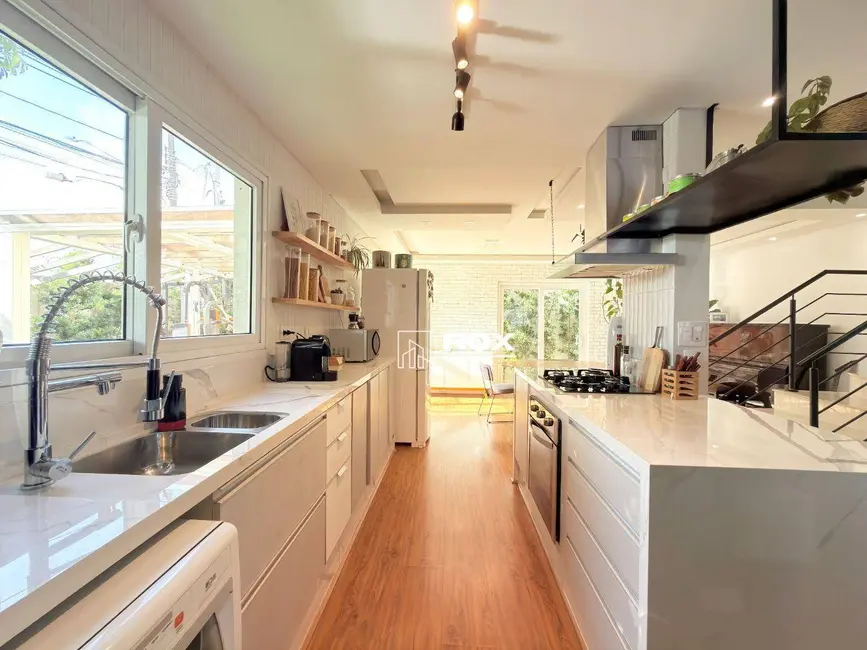 Foto 6 de Casa de Condomínio com 3 quartos à venda, 228m2 em Santa Felicidade, Curitiba - PR