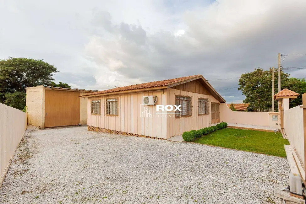 Casa com 3 quartos para alugar, 428m2 em Pinheirinho, Curitiba - PR - imagem 1 Foto 1 de Casa com 3 quartos para alugar, 428m2 em Pinheirinho, Curitiba - PR
