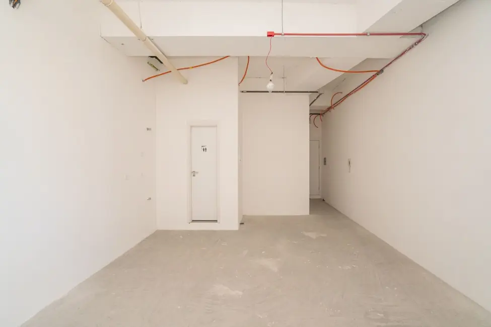 Sala Comercial à venda, 100m2 em Centro, Curitiba - PR - imagem 5 Foto 5 de Sala Comercial à venda, 100m2 em Centro, Curitiba - PR