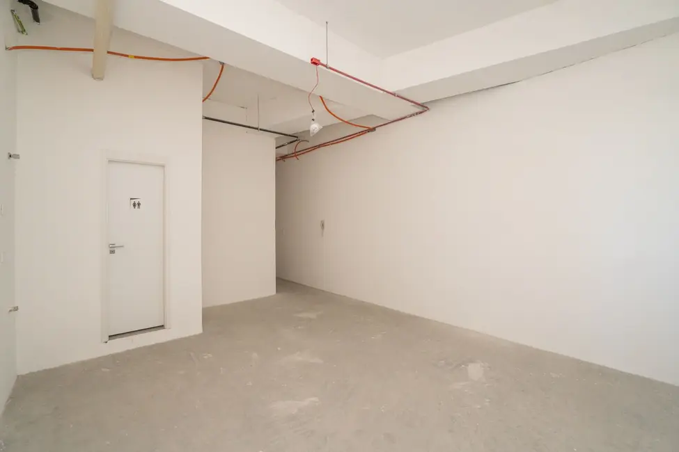 Sala Comercial à venda, 100m2 em Centro, Curitiba - PR - imagem 6 Foto 6 de Sala Comercial à venda, 100m2 em Centro, Curitiba - PR