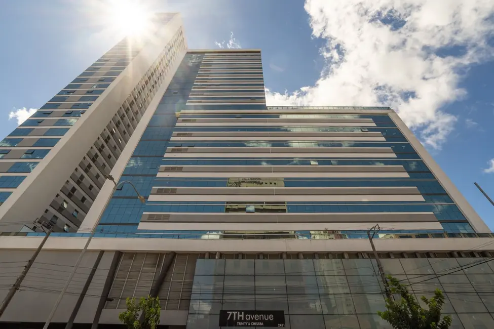 Sala Comercial à venda, 100m2 em Centro, Curitiba - PR - imagem 1 Foto 1 de Sala Comercial à venda, 100m2 em Centro, Curitiba - PR