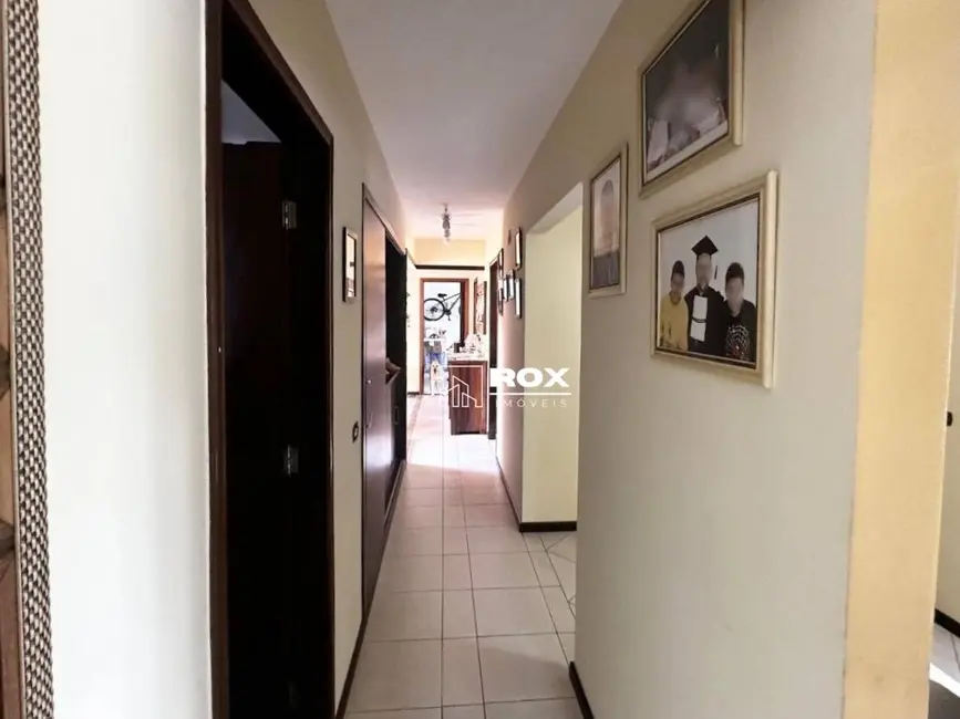 Foto 2 de Casa com 4 quartos para alugar, 426m2 em Portão, Curitiba - PR